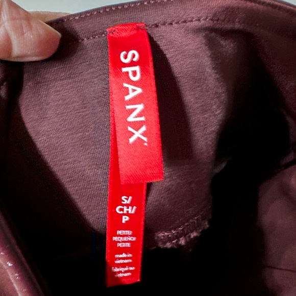 Spanx Faux Patent Leather Leggings Ruby BNWT Small Petite - Picture 7 of 9